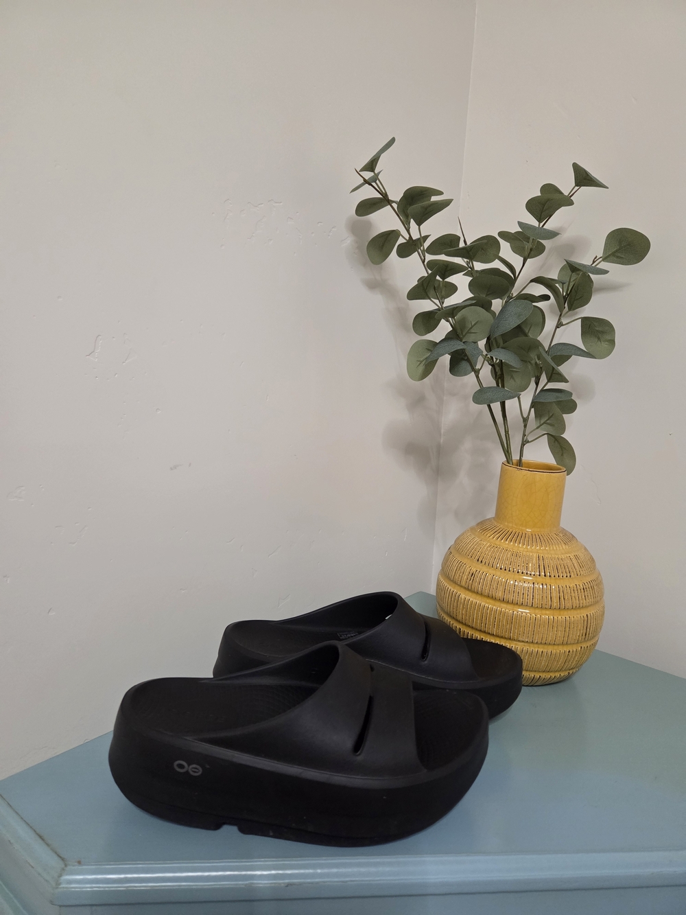 OOFOS Black Platform Slide Clogs - Picture 2 of 4
